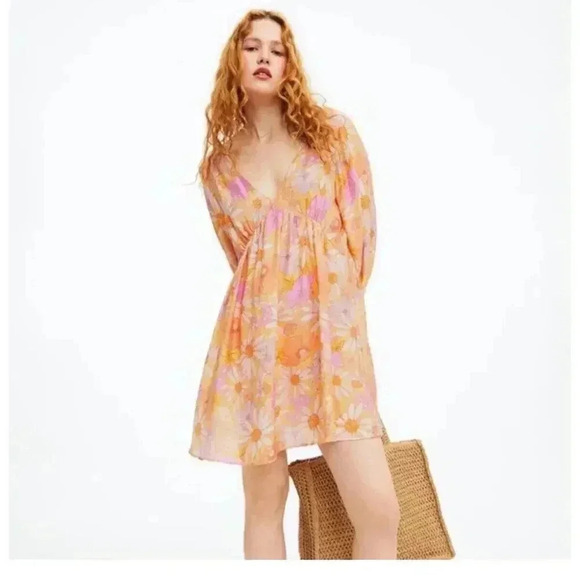 NWT Floral Babydoll Women’s Size S H&M Puff Sleeves V Neck Oversized Pink Yellow - Picture 2 of 13